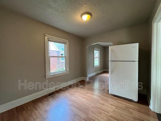 Building Photo - 1256 Edgewood Rd