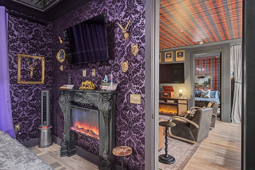 Building Photo - 245 Hermitage Ave