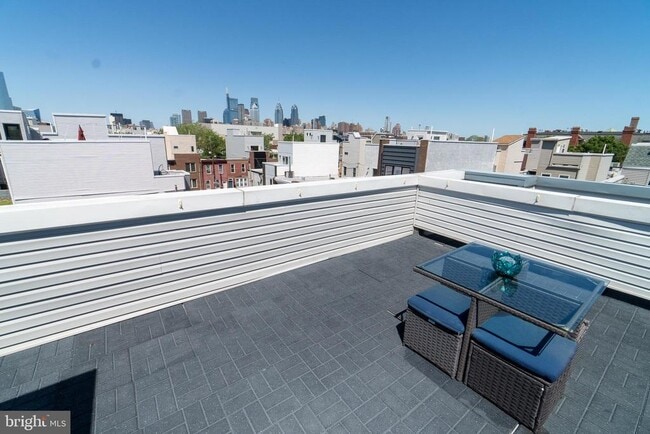 Building Photo - 1218 S Bucknell St