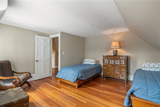 Building Photo - 239 Foreside Rd