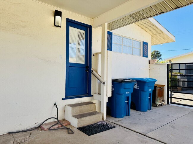 Building Photo - Classic McNeil Estates Ranch-style home-ALL UTILITIES, POOL AND LANDSCAPING INCLUDED WITH RENT!