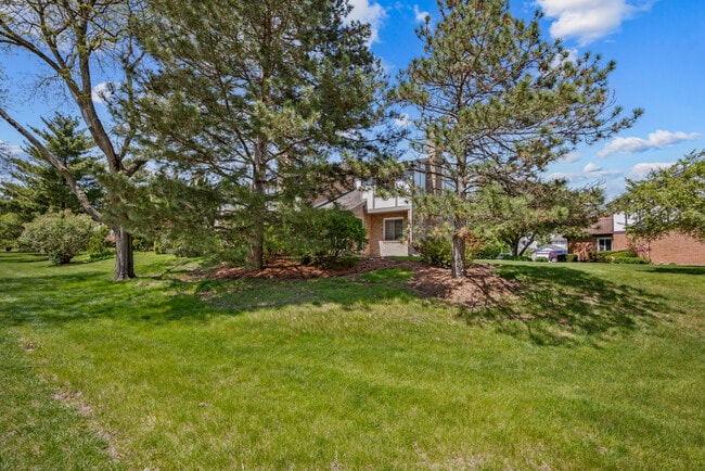 Building Photo - 1525 Columbia Ct