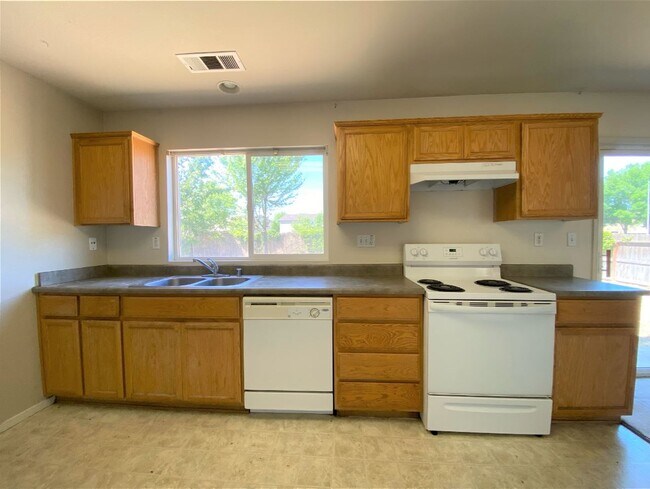 Building Photo - 3825 Twilight Ave