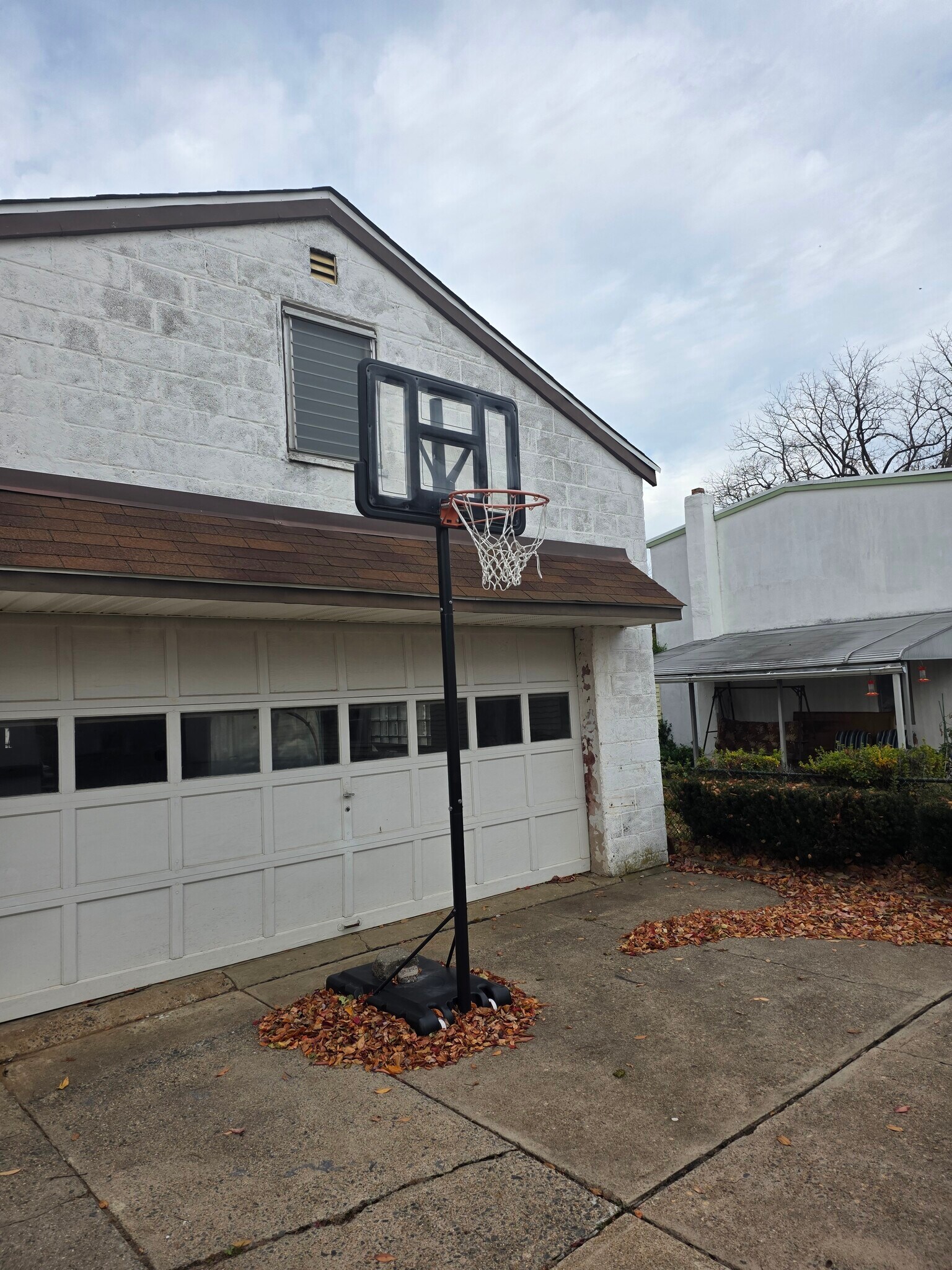 Building Photo - 1023 Lawnton Ter