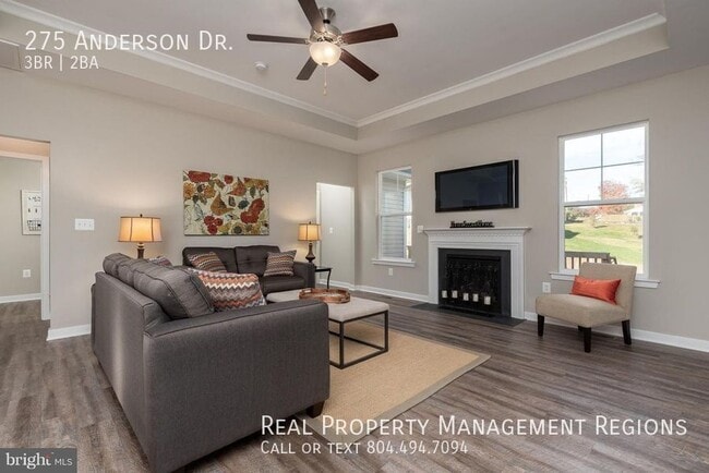 Building Photo - 275 Anderson Dr