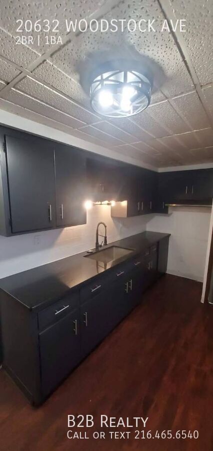 Building Photo - 20632 Woodstock Ave