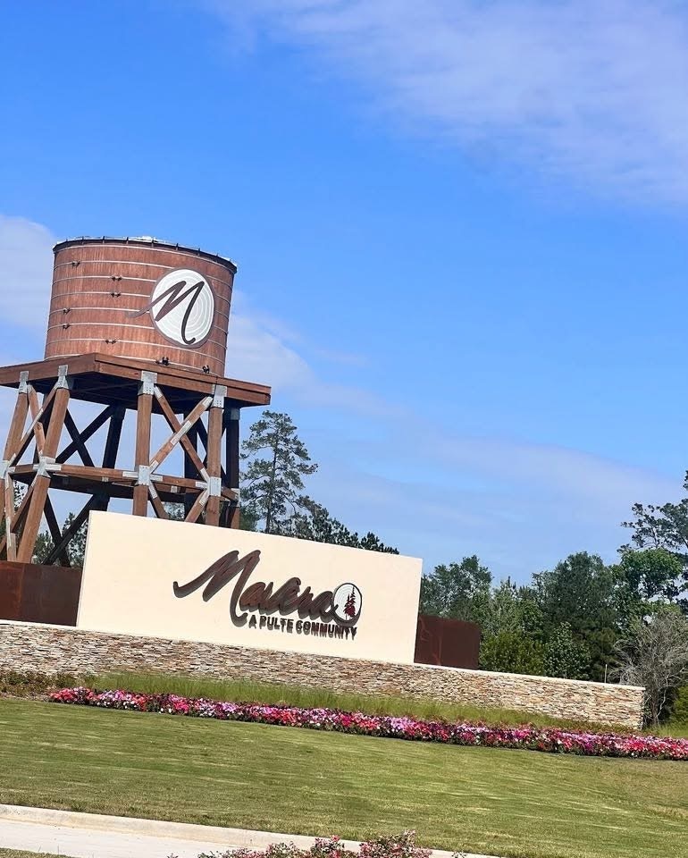 Building Photo - 16527 Pine Arrow Dr