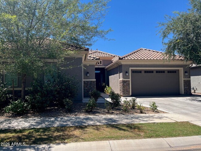 Building Photo - 9803 E Thornbush Ave