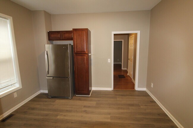 Building Photo - 392 N Garfield Ave