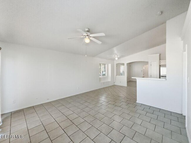 Building Photo - 11621 Gypsum Hills Cir