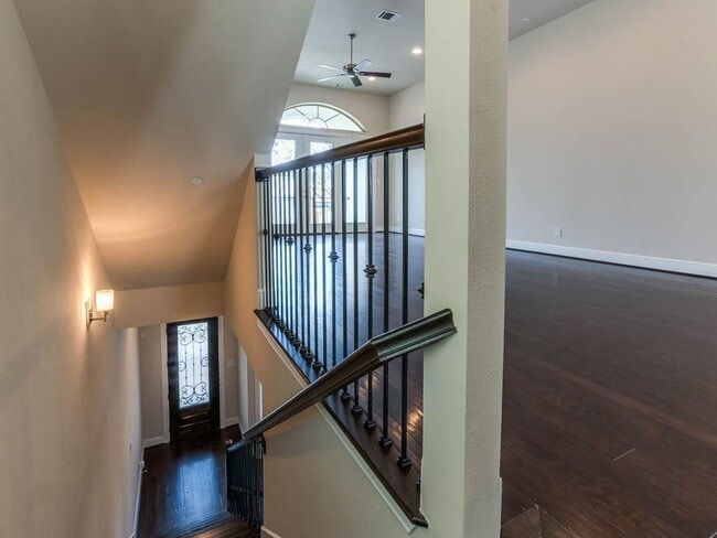 Building Photo - 4009 Lillian St