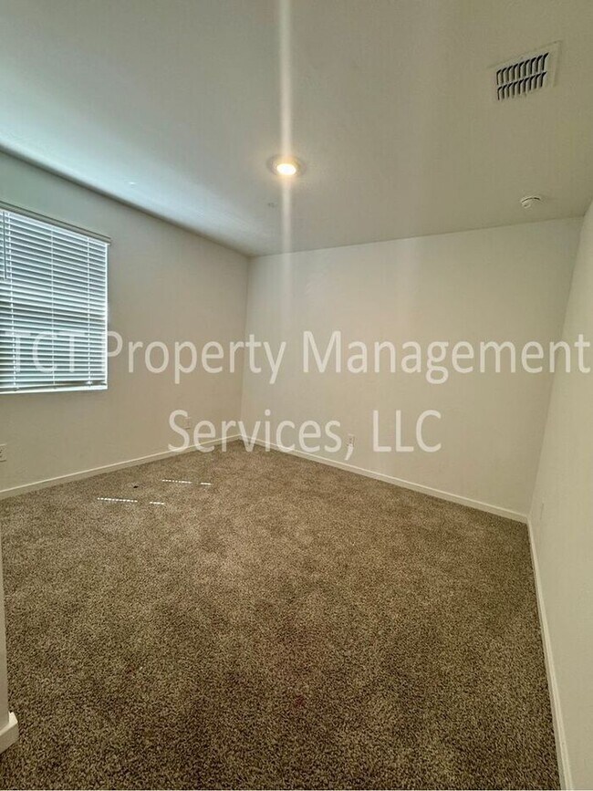 Building Photo - New Build in San Tan Groves