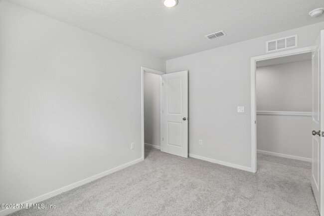 Building Photo - 111 Brazil Nut Cir