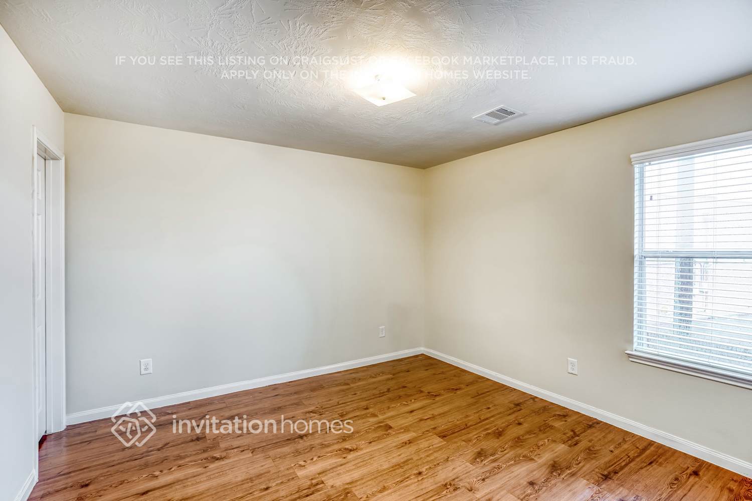 Building Photo - 18746 Dennington Dr