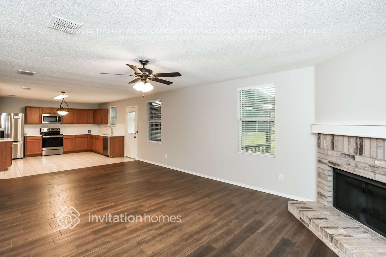 Building Photo - 1829 Lariat Dr
