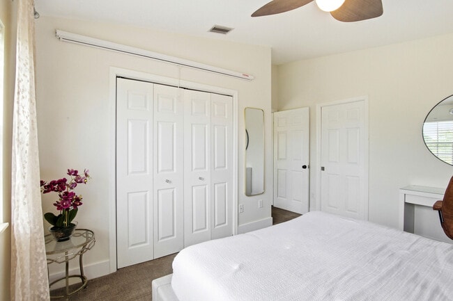 Building Photo - 101 Mill Pond Ln