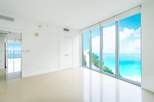 Building Photo - 601 NE 36th St