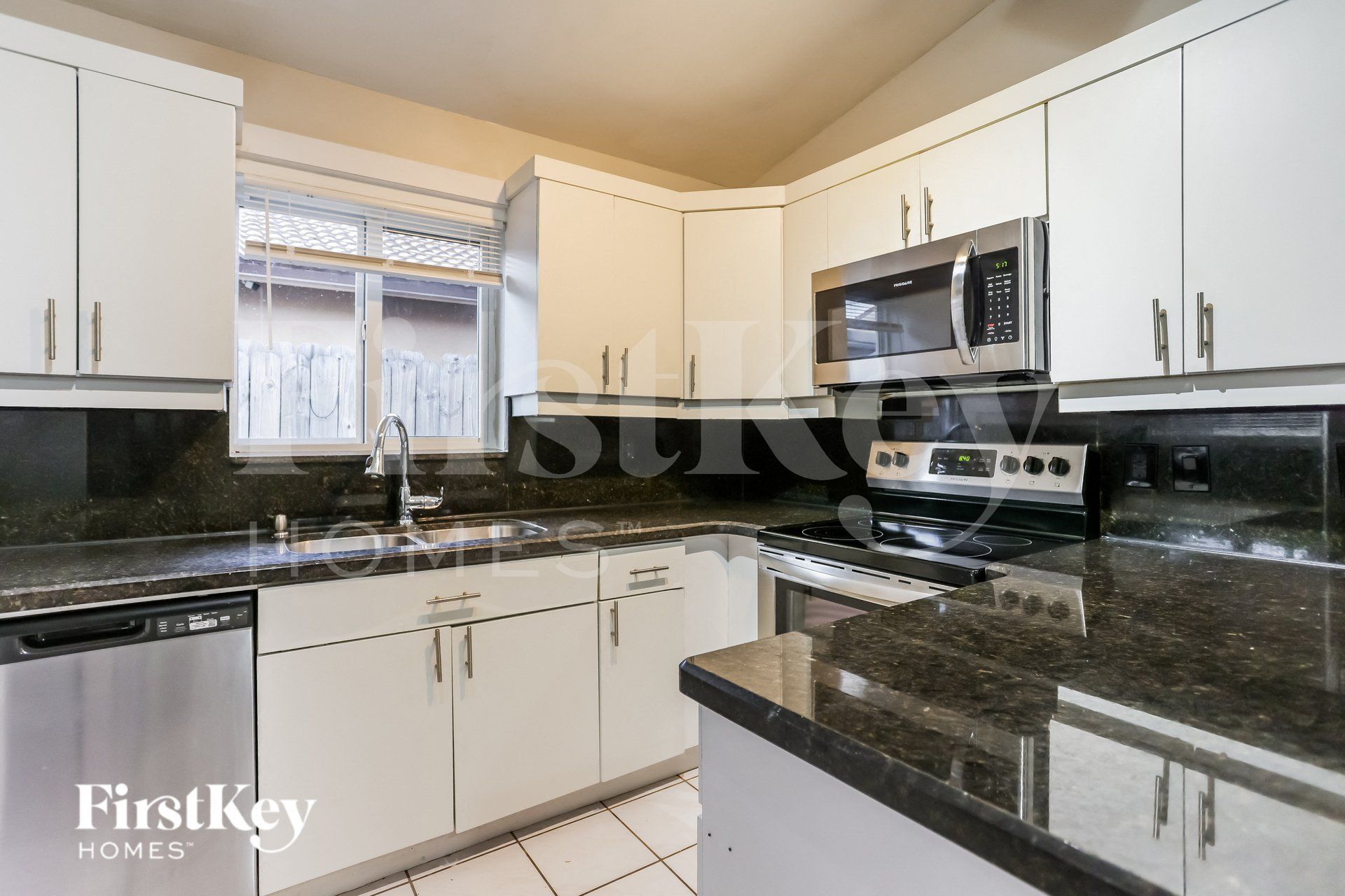 Building Photo - 6914 W 24th Ln