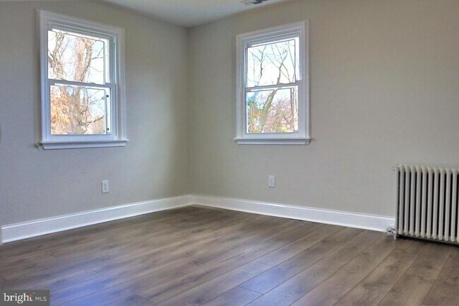 Building Photo - Charming Restored 5BR, 3.5BA Colonial Minutes from D.C.