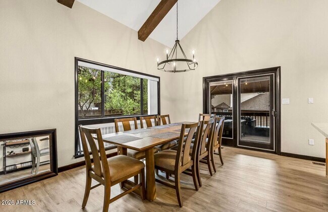 Building Photo - 2803 N Carefree Cir
