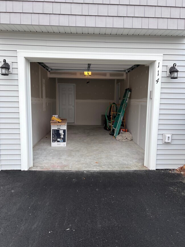 Garage - 114 Frederick Ave
