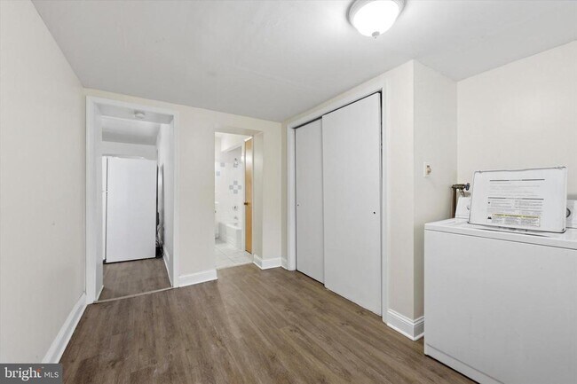 Building Photo - 2044 N 63rd St