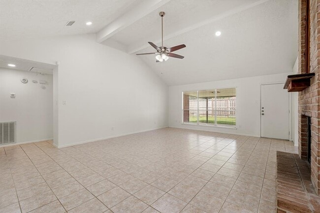 Building Photo - 7019 Yardley Dr