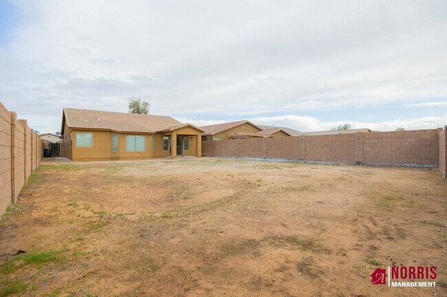 Building Photo - Perfect Home, Location and Price!