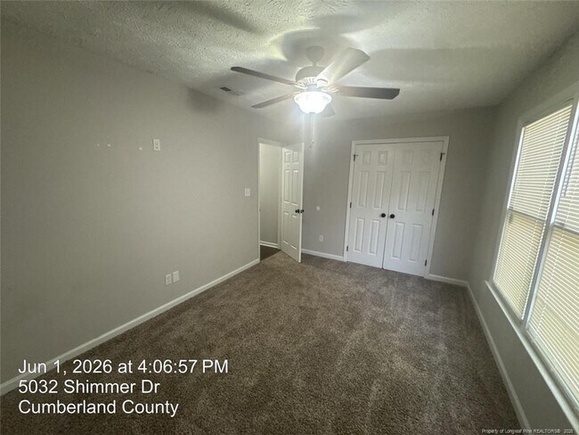 Building Photo - 5032 Shimmer Dr