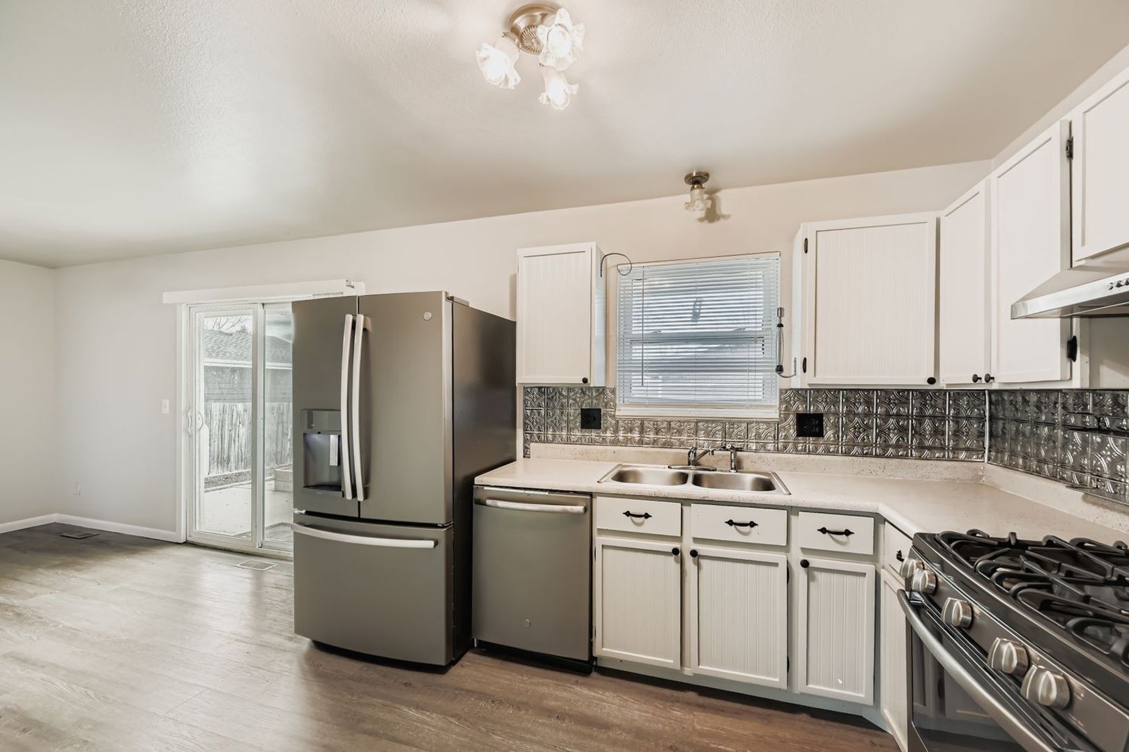 Building Photo - 366 Berwick Ave