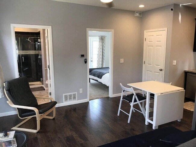 Building Photo - 1652 N Gaylord St