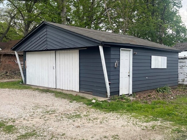 Building Photo - 226 Tennesee-