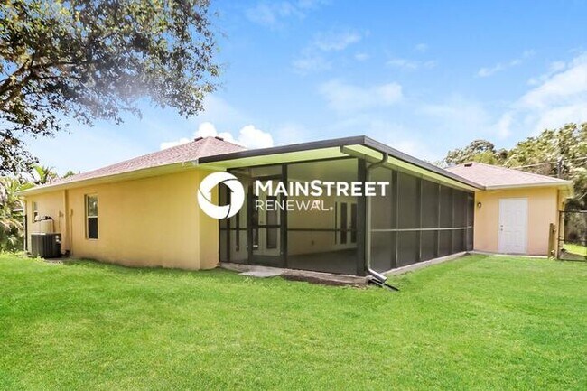 Building Photo - 3 Bedroom Pet-Friendly Home in NORTH PORT, FL with Main Street Renewal