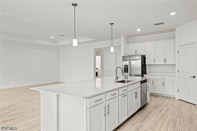 Building Photo - 15222 Jadestone Dr