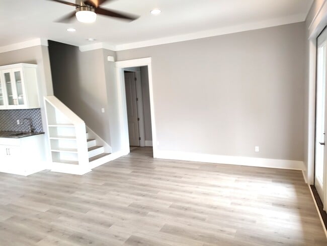 Building Photo - 4088 Biltmore Ave