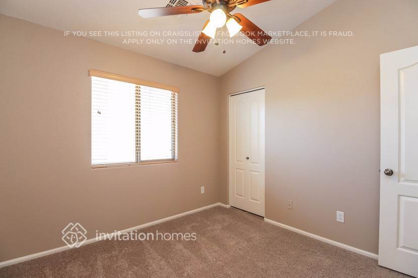 Building Photo - 423 W Corriente Ct