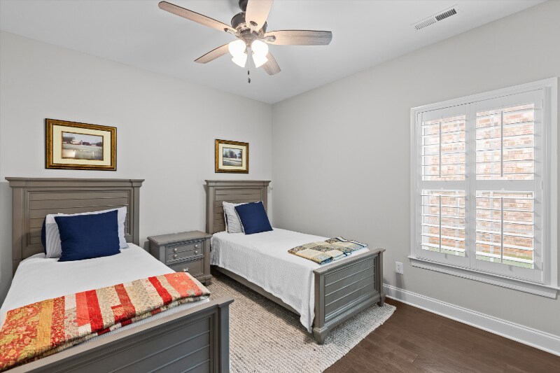 Building Photo - 112 Summer Walk Ln