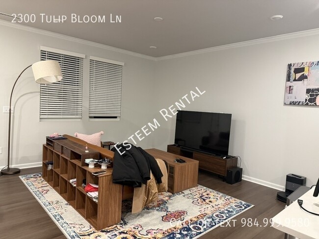 Building Photo - 2300 Tulip Bloom Ln