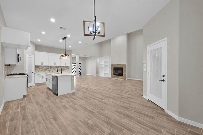 Building Photo - 4783 W Fork Blvd