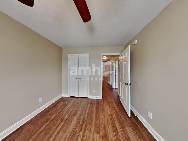 Building Photo - 15310 Lucky Star Dr
