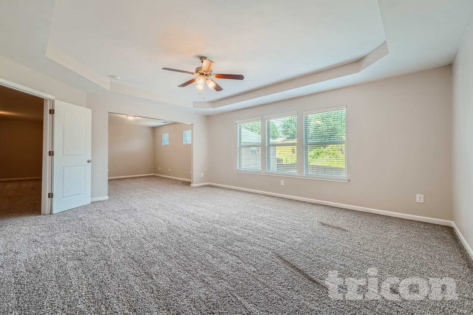 Building Photo - 8000 Hillside Climb Wy