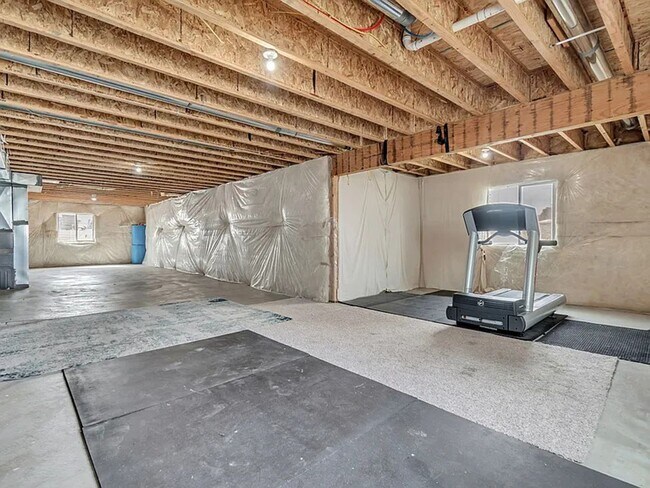 Building Photo - 3 Bedroom 2.5 Bathroom Home in Lehi!