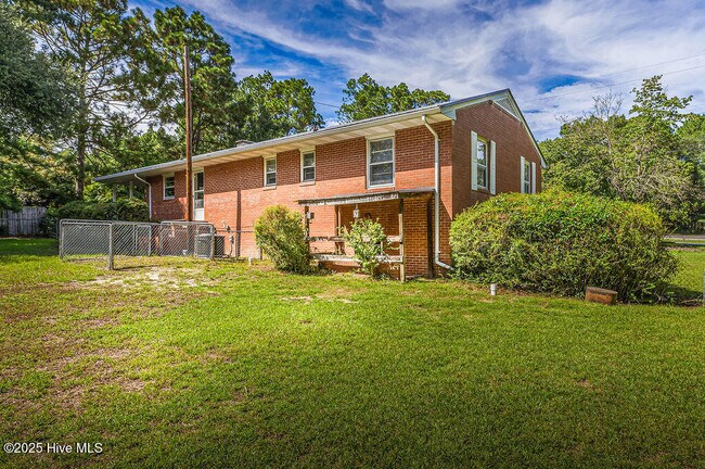 Building Photo - 507 Wilder Ave