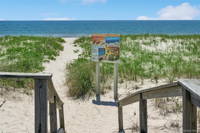 Building Photo - 846 Dune Rd