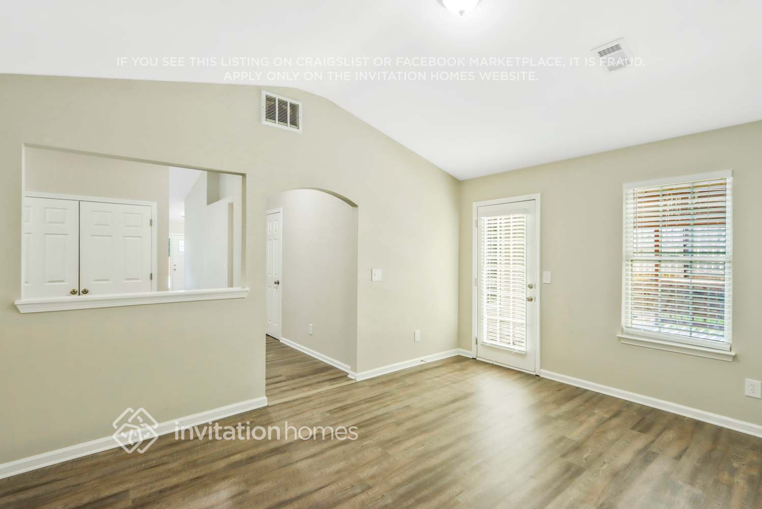 Building Photo - 3823 Landgraf Cove