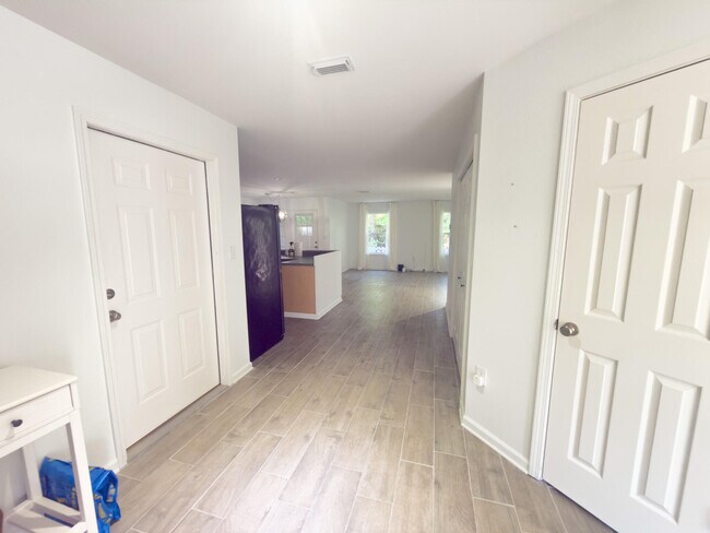 Building Photo - 8524 Laredo St