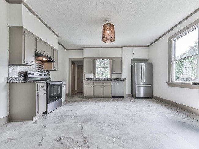 Building Photo - 22 Ohio St