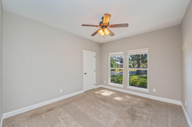 Building Photo - 339 Elliott Rd SE