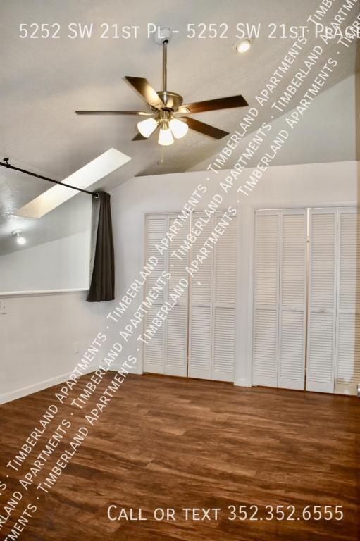 Building Photo - 5252 SW 21st Pl