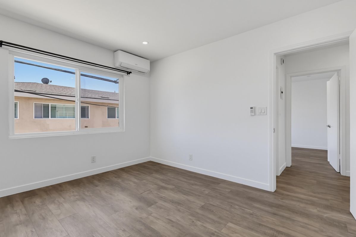 Building Photo - 6065 Pickford Pl